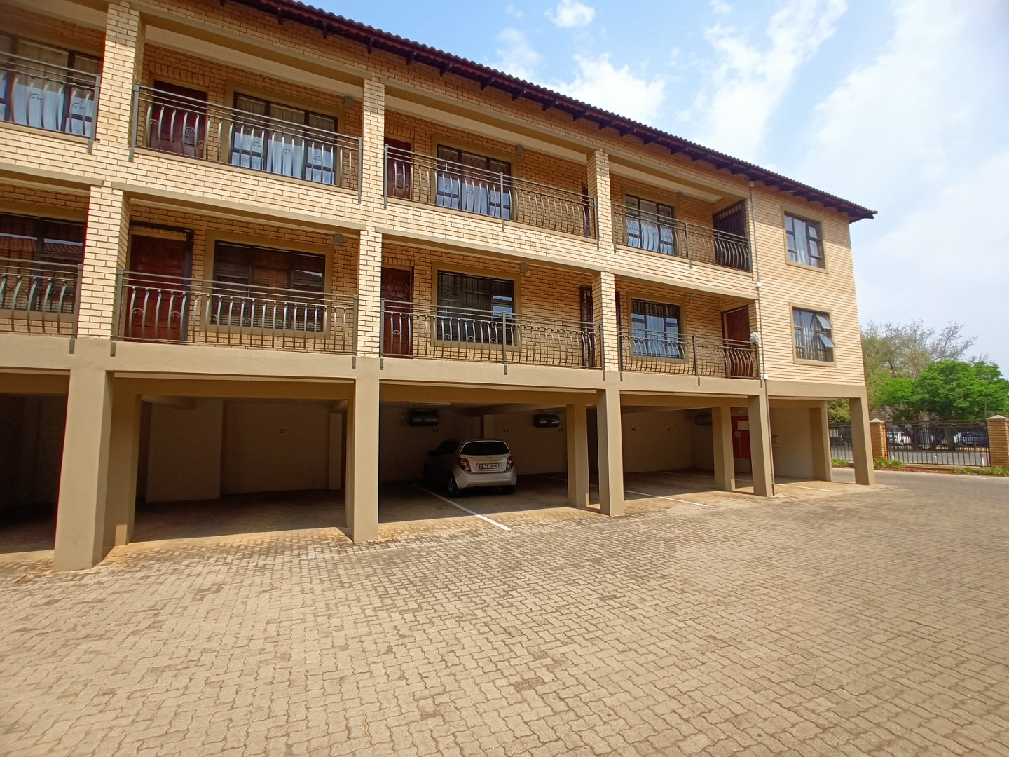 1 Bedroom Property for Sale in Potchefstroom North West